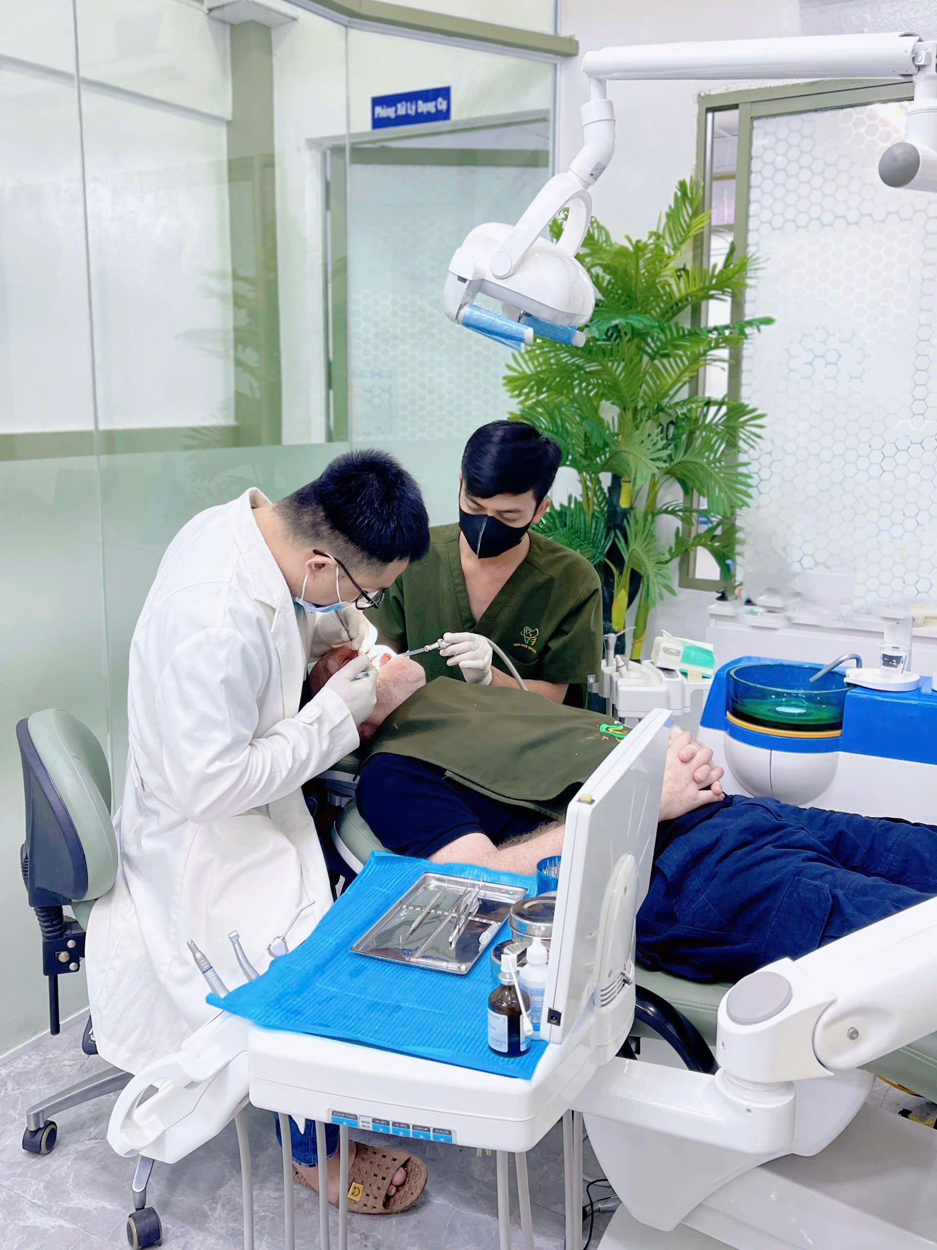 Nha Khoa Điều Trị